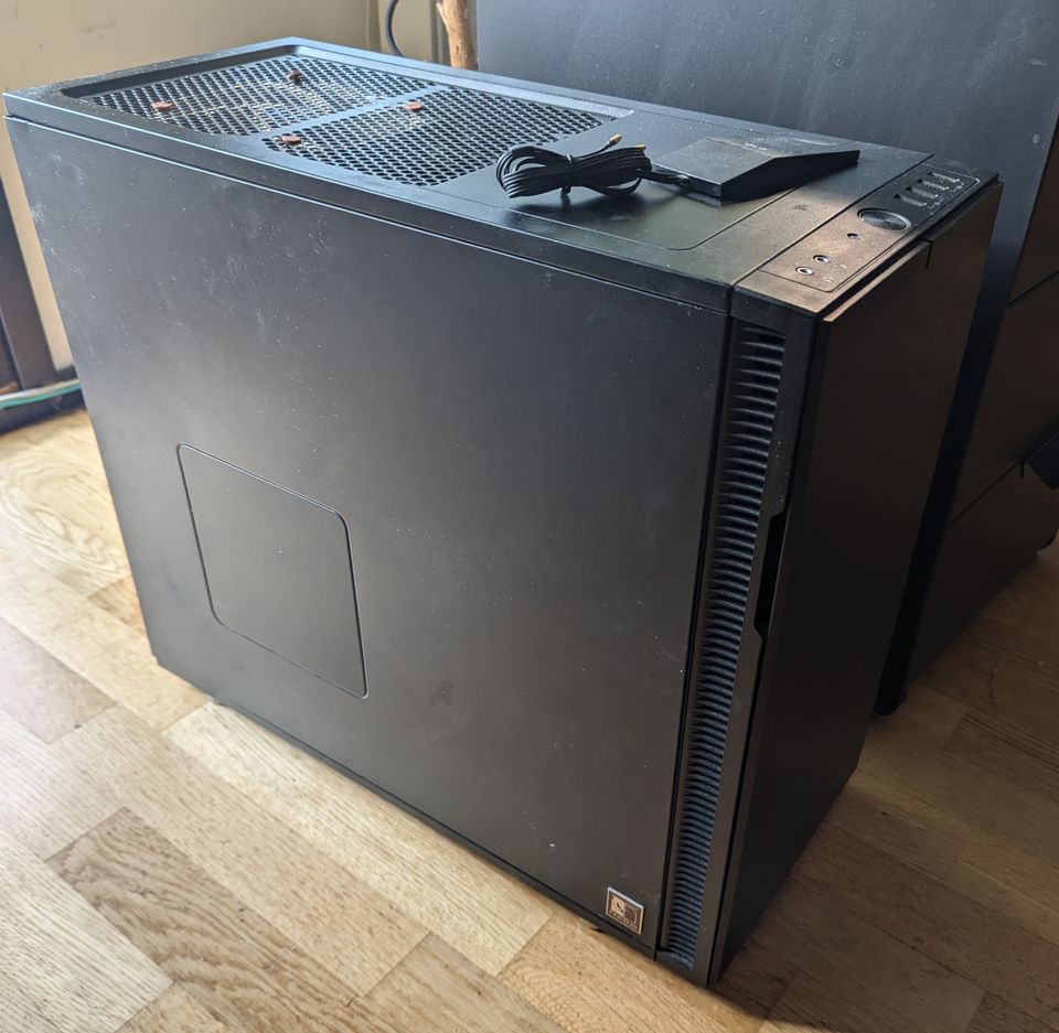 Pelitietokone i7-5960X, RTX 2080 SUPER, 32GB RAM