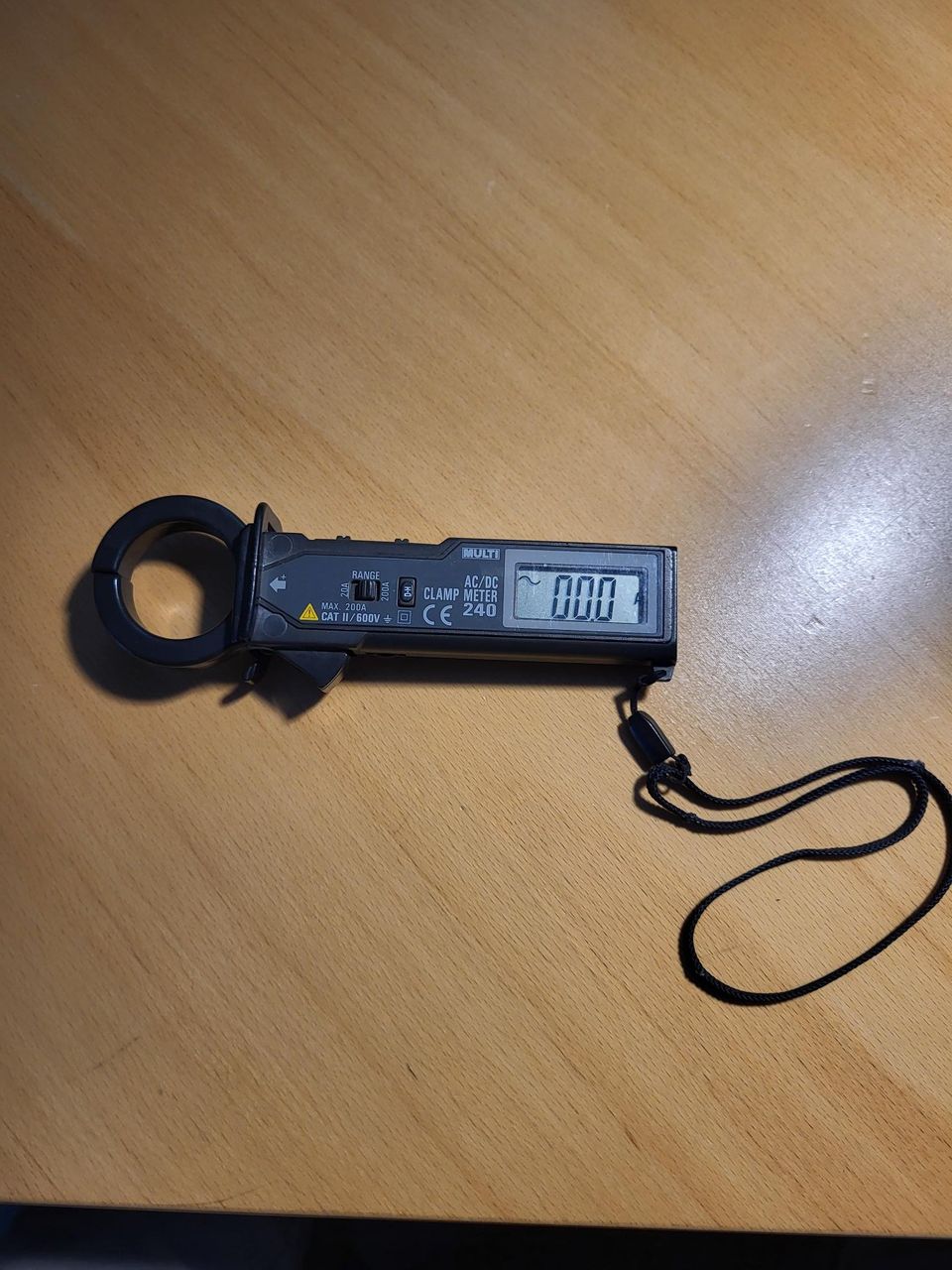 Multi 240 CLAMP METER AC/DC 200A