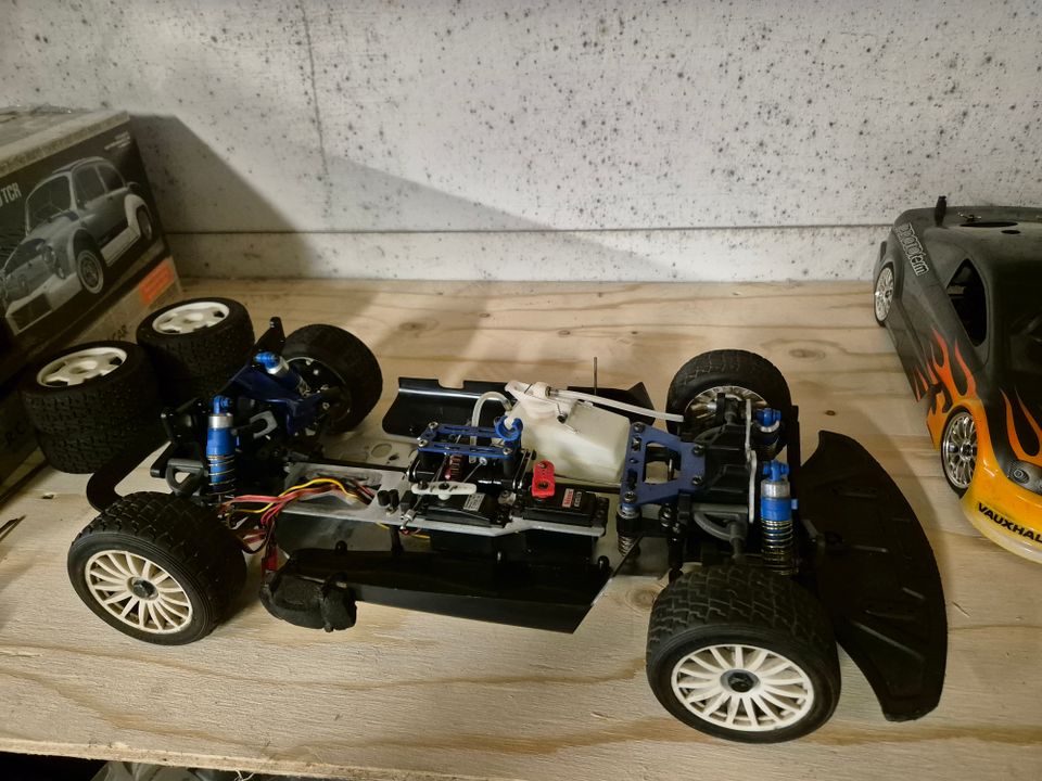 Kyosho landmax rc auto