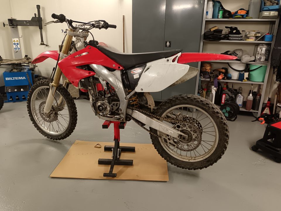 Varaosina Honda CRF 450