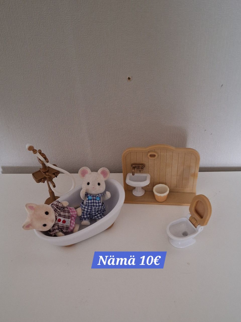 Sylvanian Kylpyhuone tai kaikki viisi ilmoitusta yhteensä 50€