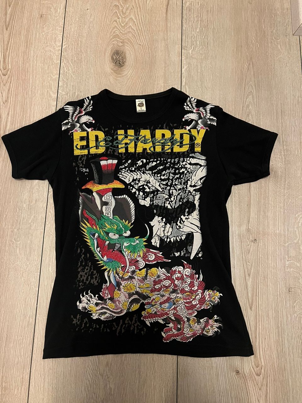 Ed hardy T-paita