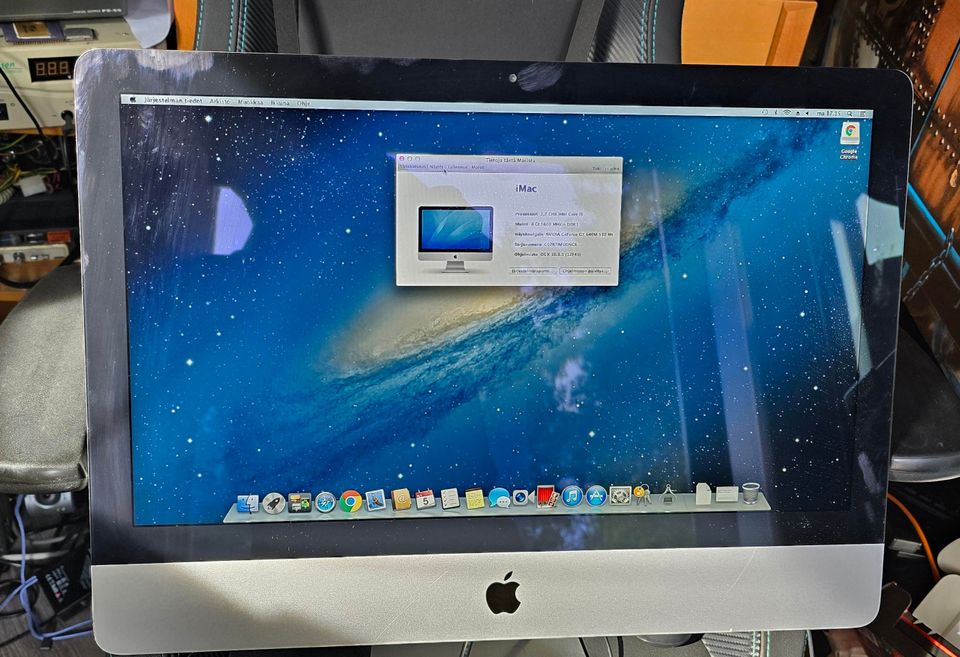 Imac 21.5", i5 2.7Ghz prosessori, 1tb kiintolevy, 8Gb muistia.