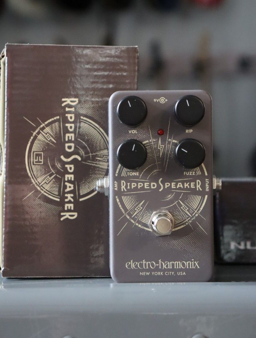 Electro Harmonix Ripped Speaker Fuzz efektipedaali