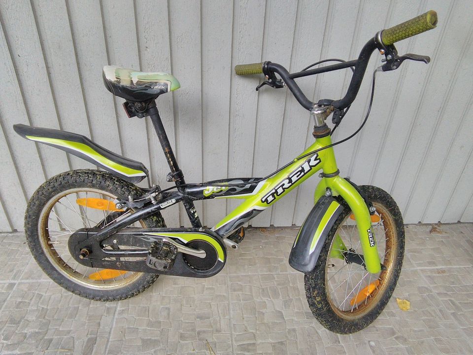 Trek 16