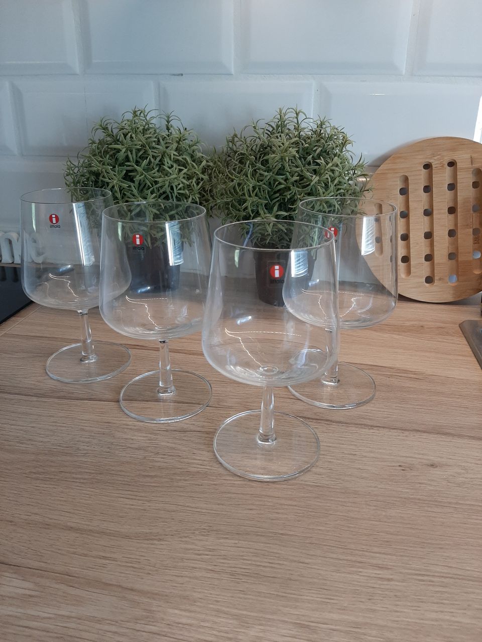 Uudet Iittala Essence Olut lasit 4kpl 48cl yht 50e tai 2kpl 25e