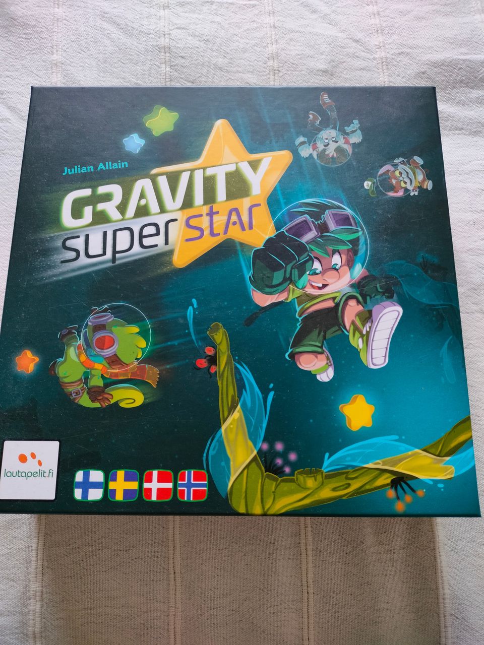 Lautapeli Gravity superstar