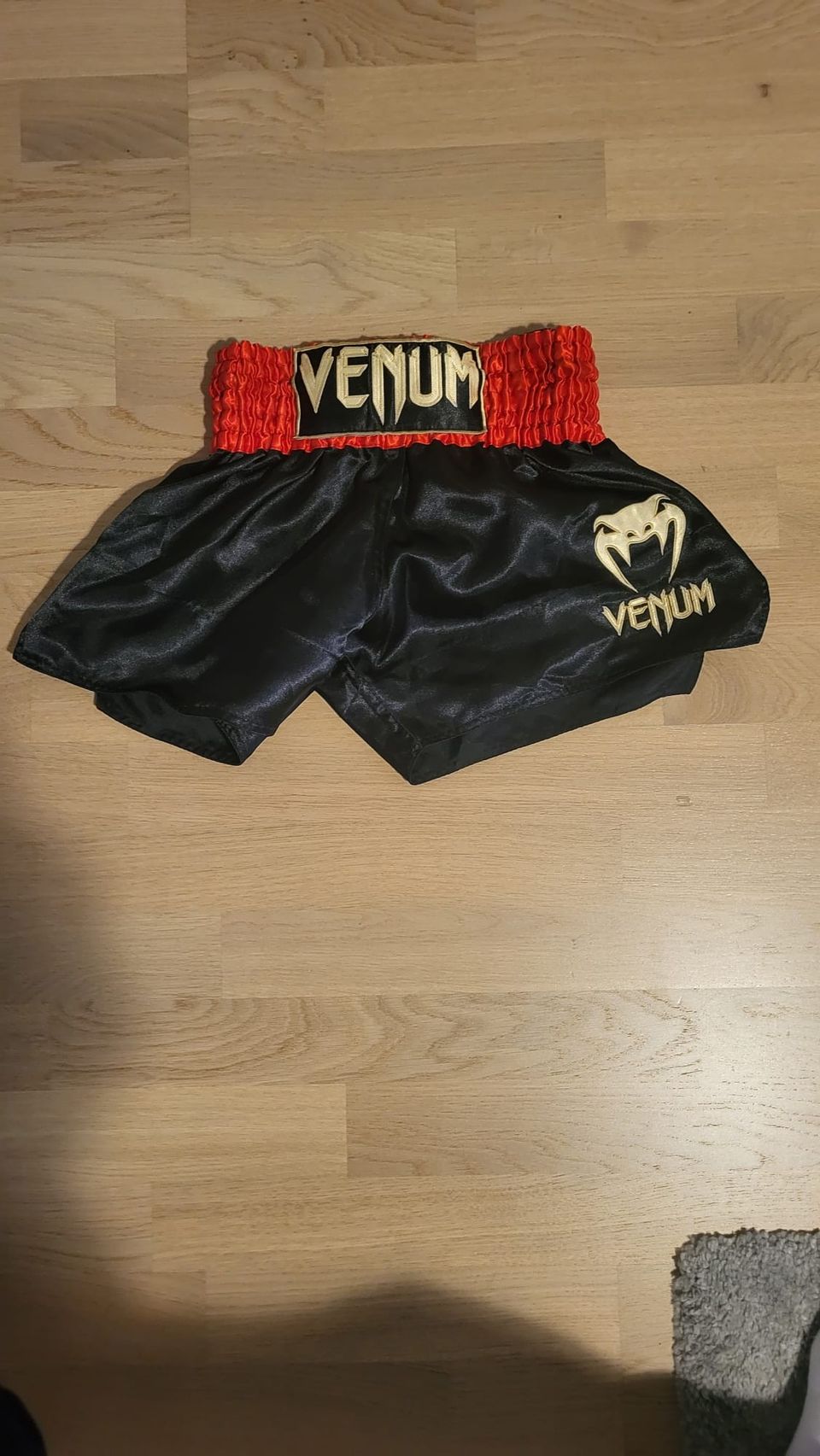 Venum shortsit XS