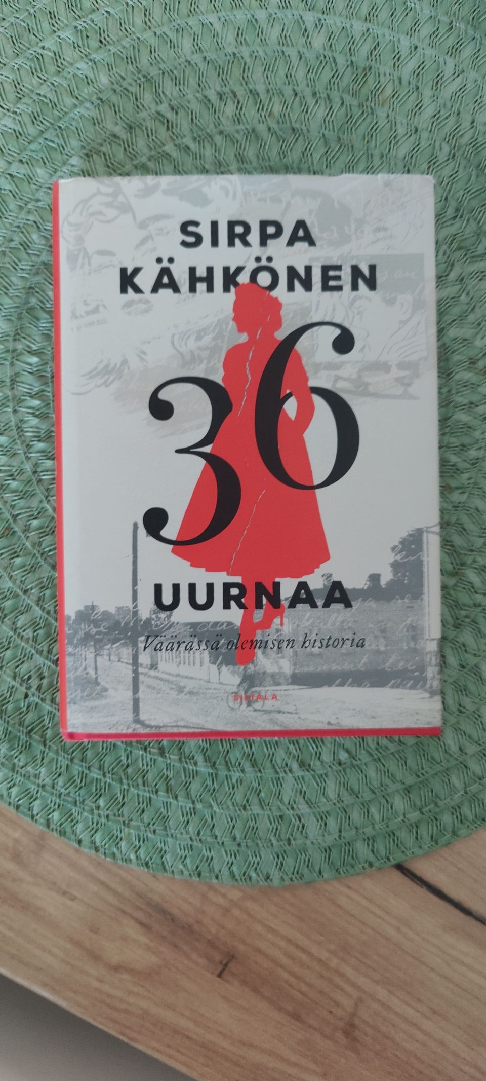 Sirpa Kähkönen 36 uurnaa