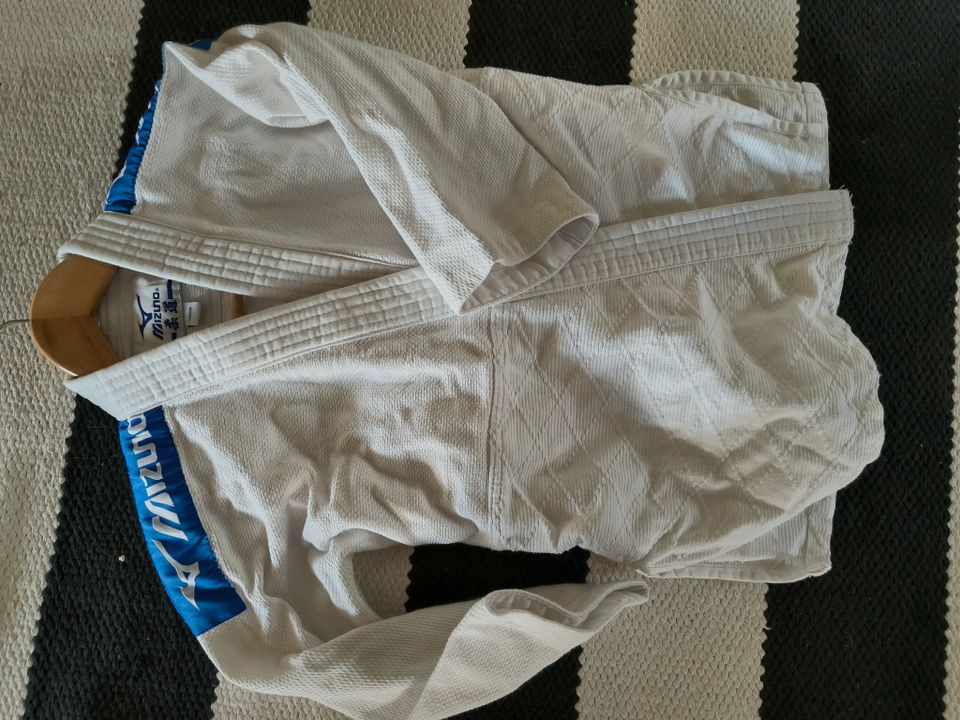 Lasten judo puku 140