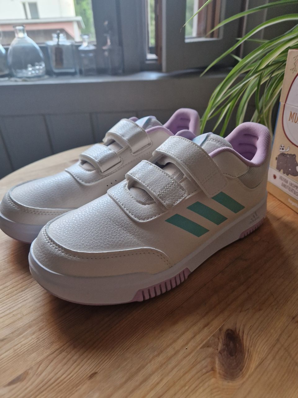 Adidas tarralenkkarit koko 38 2/3