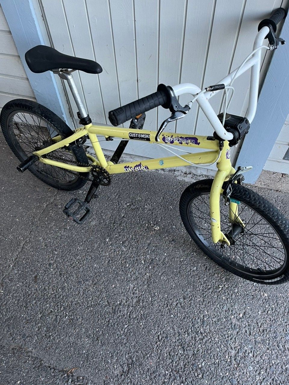 BMX pyörä 20”