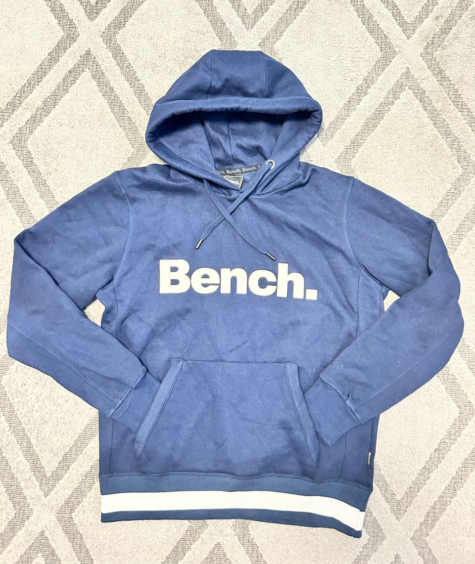 BENCH huppari XL