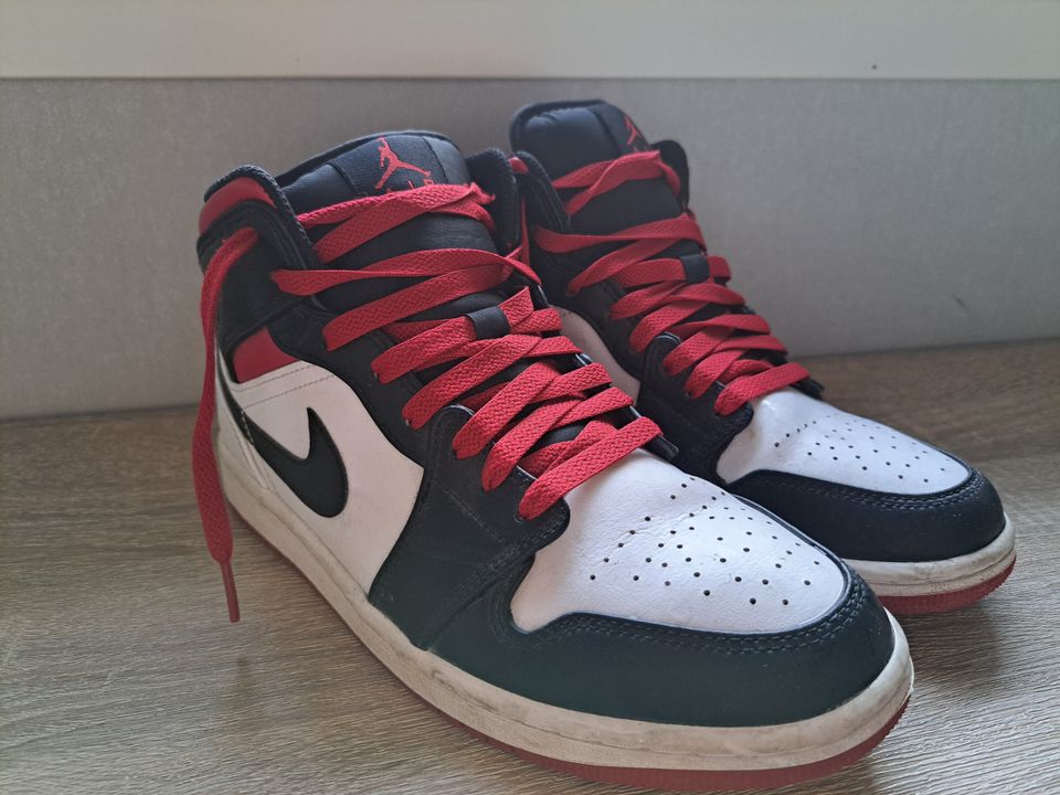 Air Jordanit koko 40,5