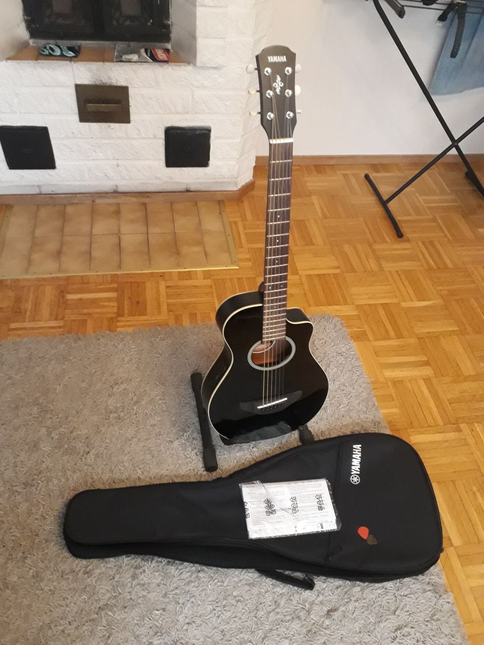 Yamaha APXT2 Elektroakustinen Kitara 3/4