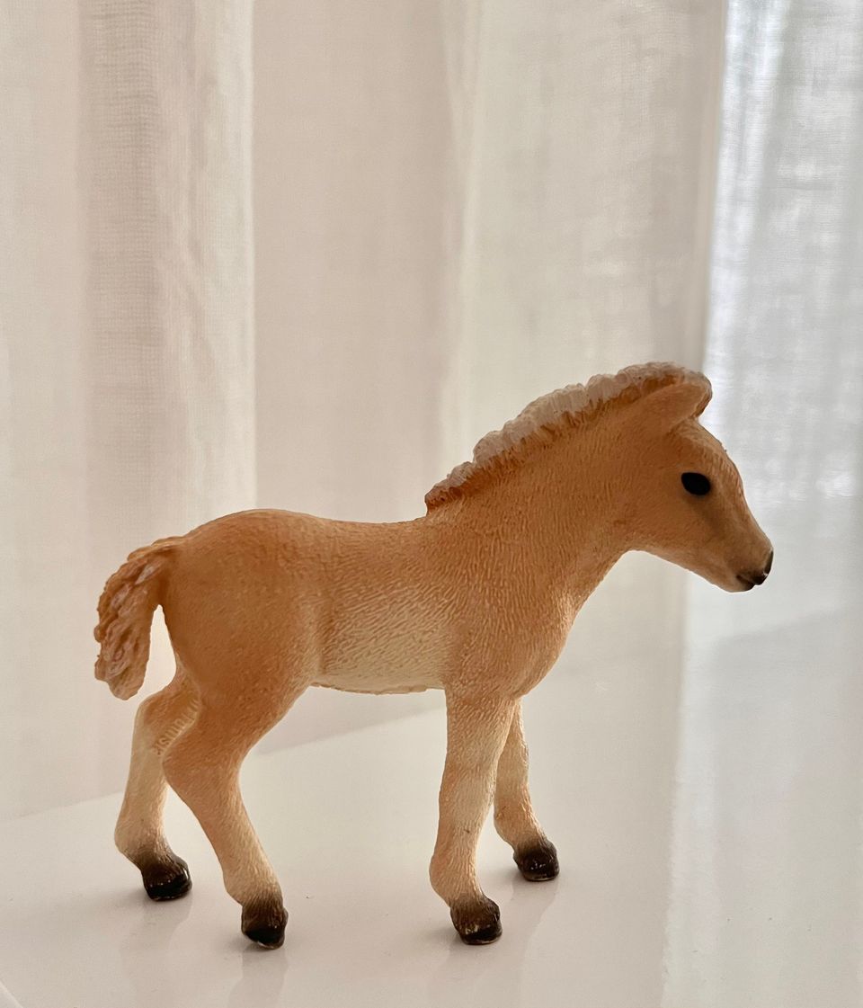 Schleich vuonohevonen varsa