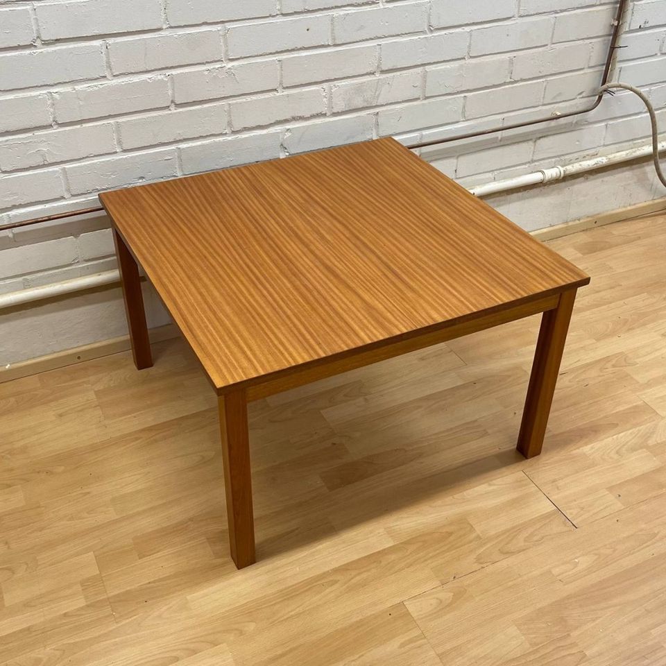 Vintage teak sohvapöytä