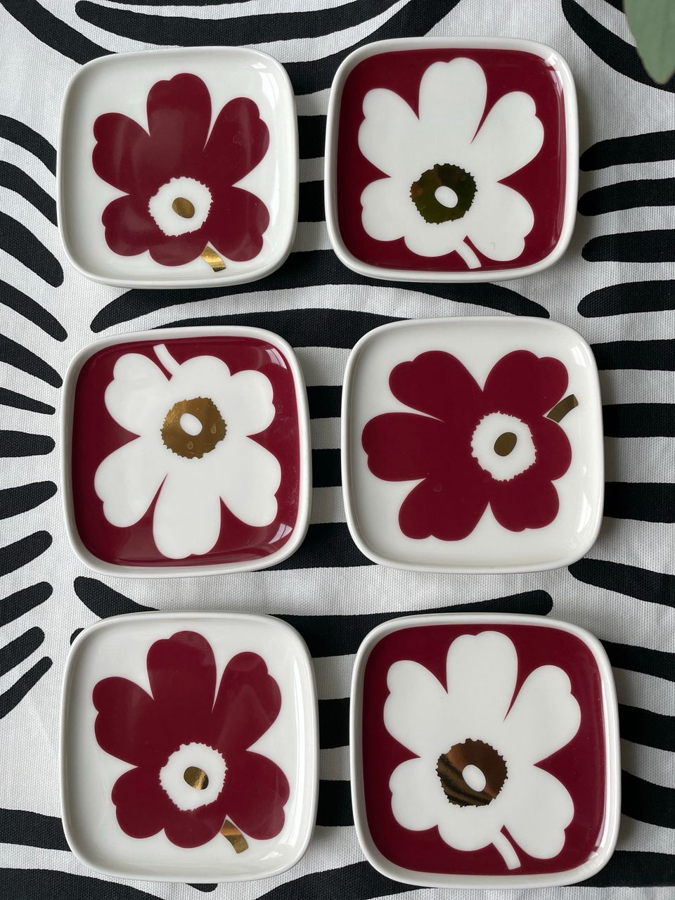 Marimekko Juhla unikko lautaset 10*10