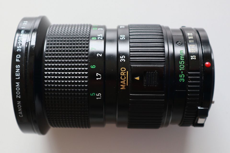 Canon FD Zoom 35-105 mm Macro