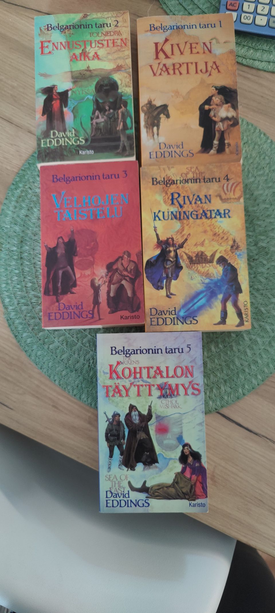 Belgarionin taru osat 1-5 nidottu