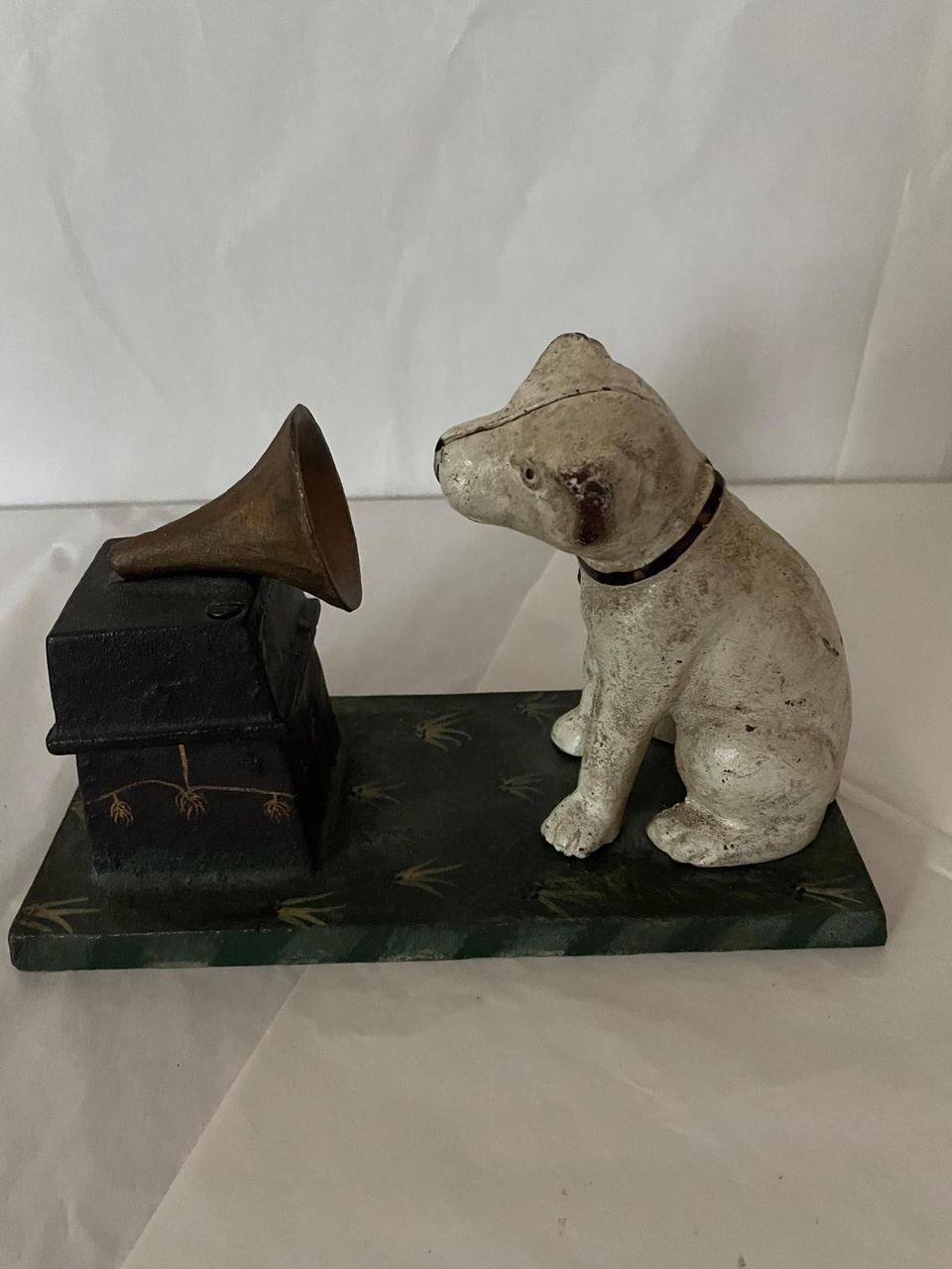 His masters voice