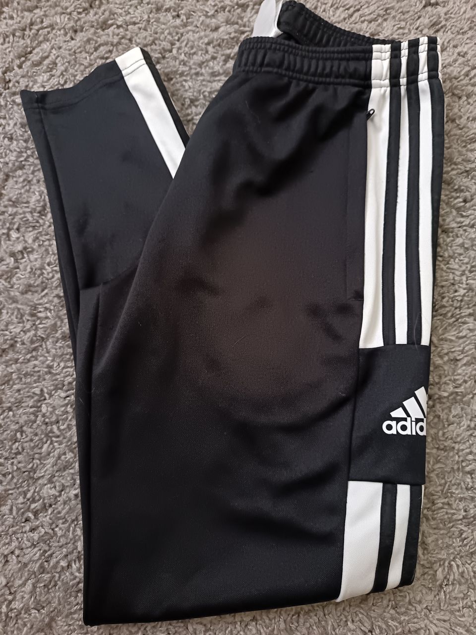 Miesten Adidas verkkarit M