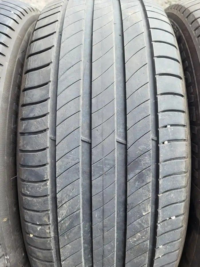 235 55 18 Michelin Primacy 4,pintaa 5-5,5.