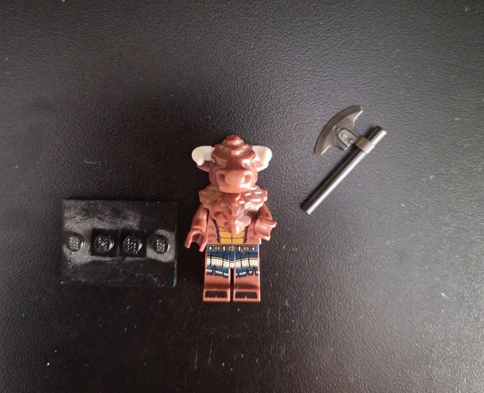 Lego minifiguuri Minotaur, Series 6 col06-8