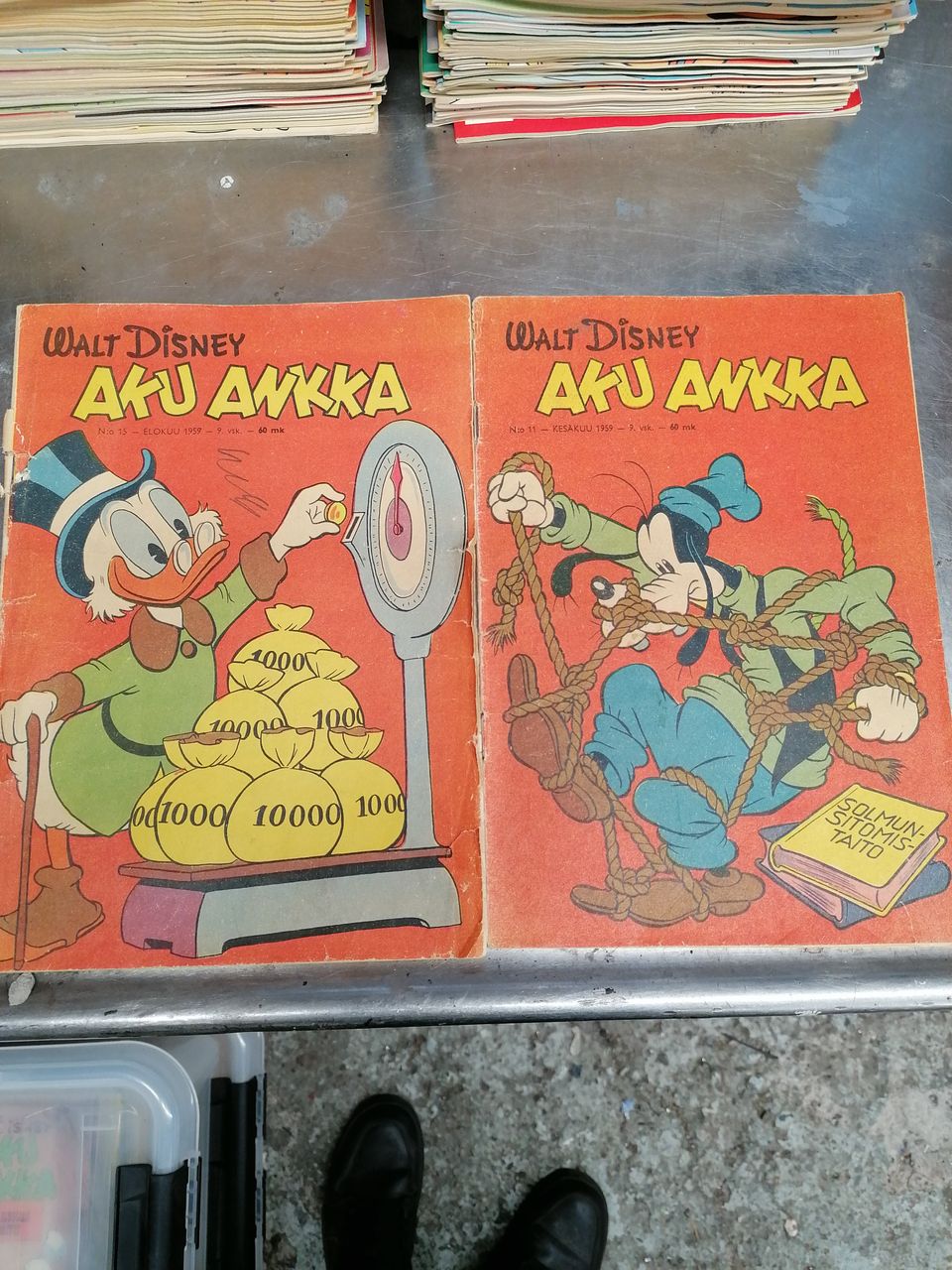 Aku Ankka Lehdet nro 11 ja 15 1959