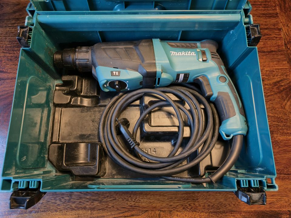 Makita poravasara HR2630J + laatikko