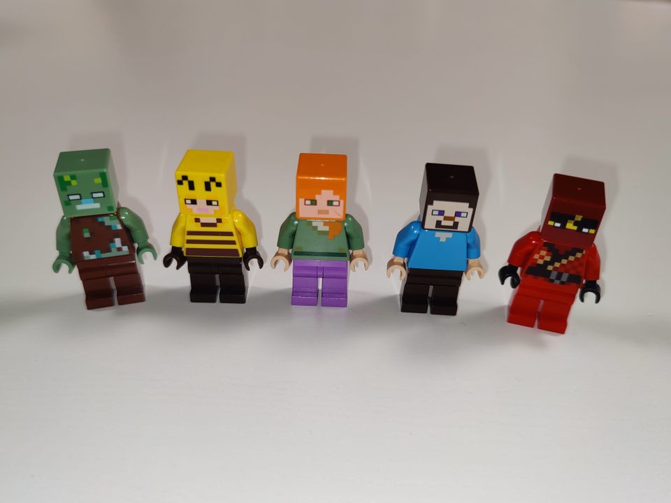 Lego Minecraft figuuri