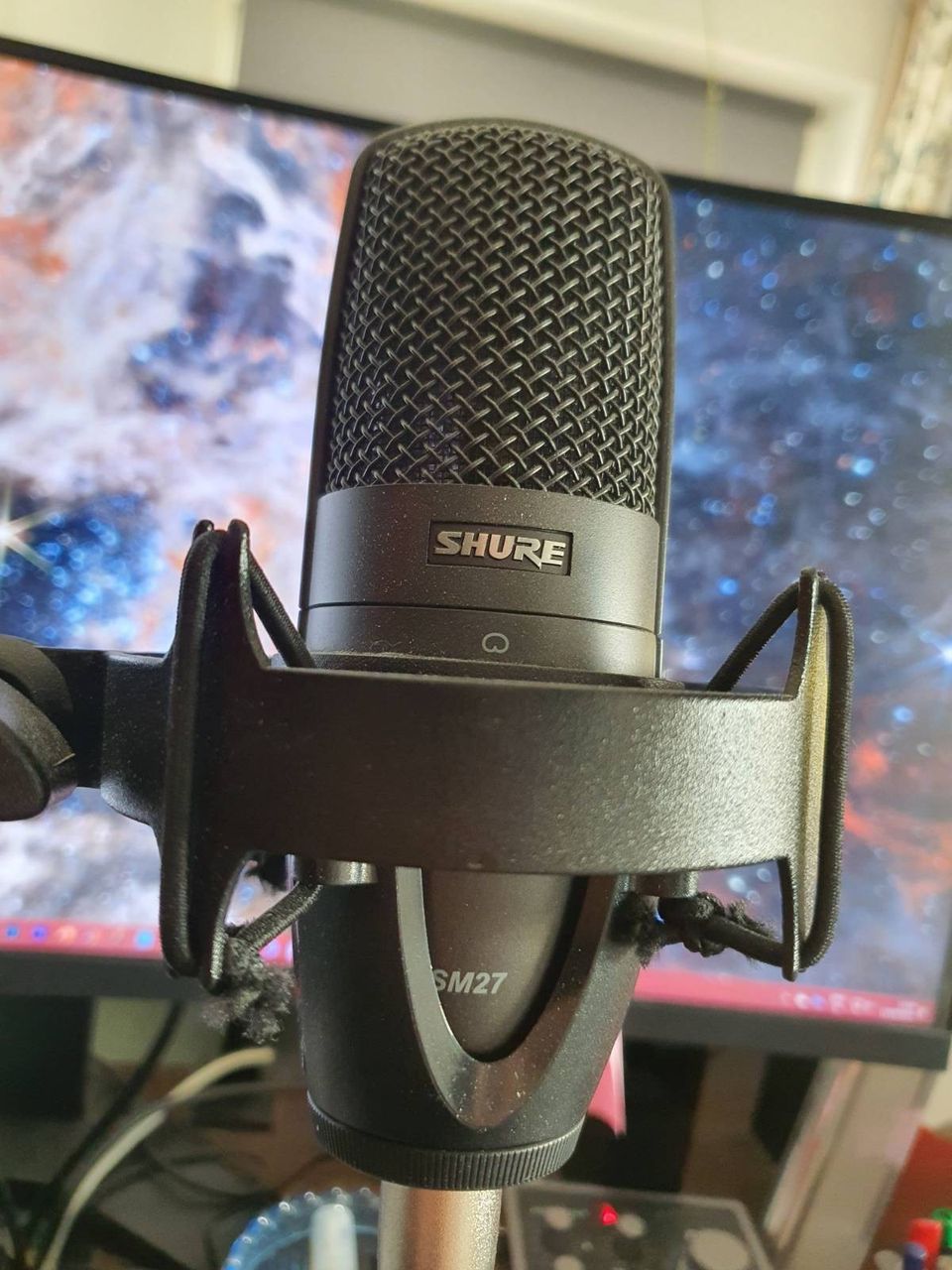 Shure SM27 mikrofoni