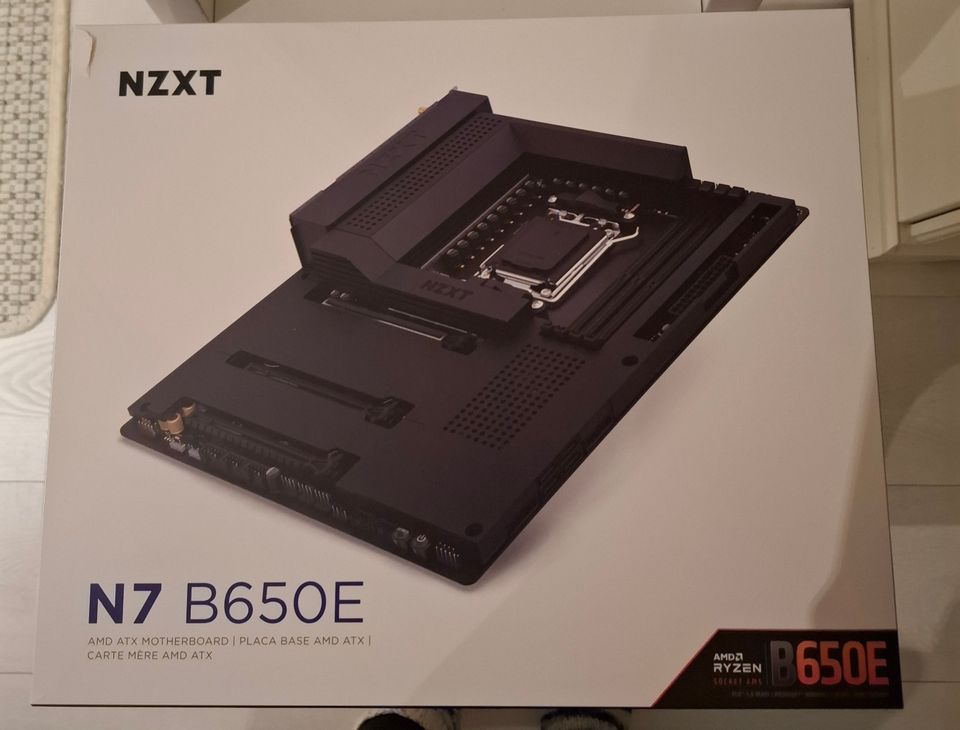 NZXT emolevy