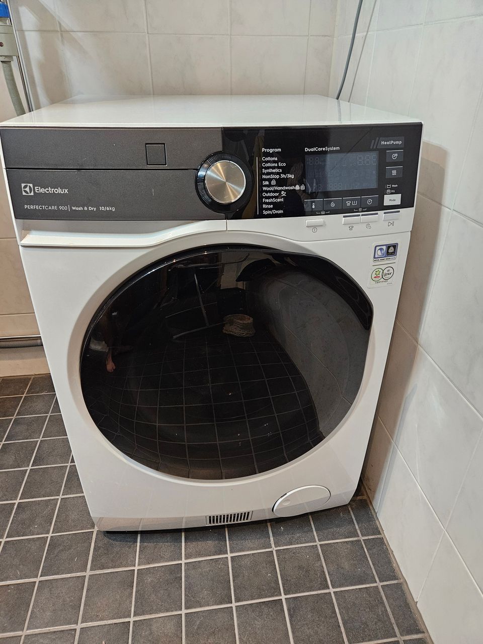 Electrolux PerfectCare900 kuivaava pyykinpesukone