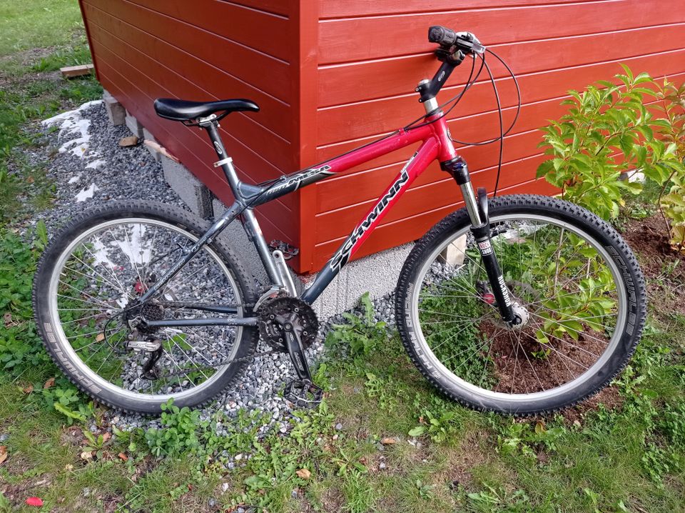 Schwinn GSD Mesa 26" maastopyörä