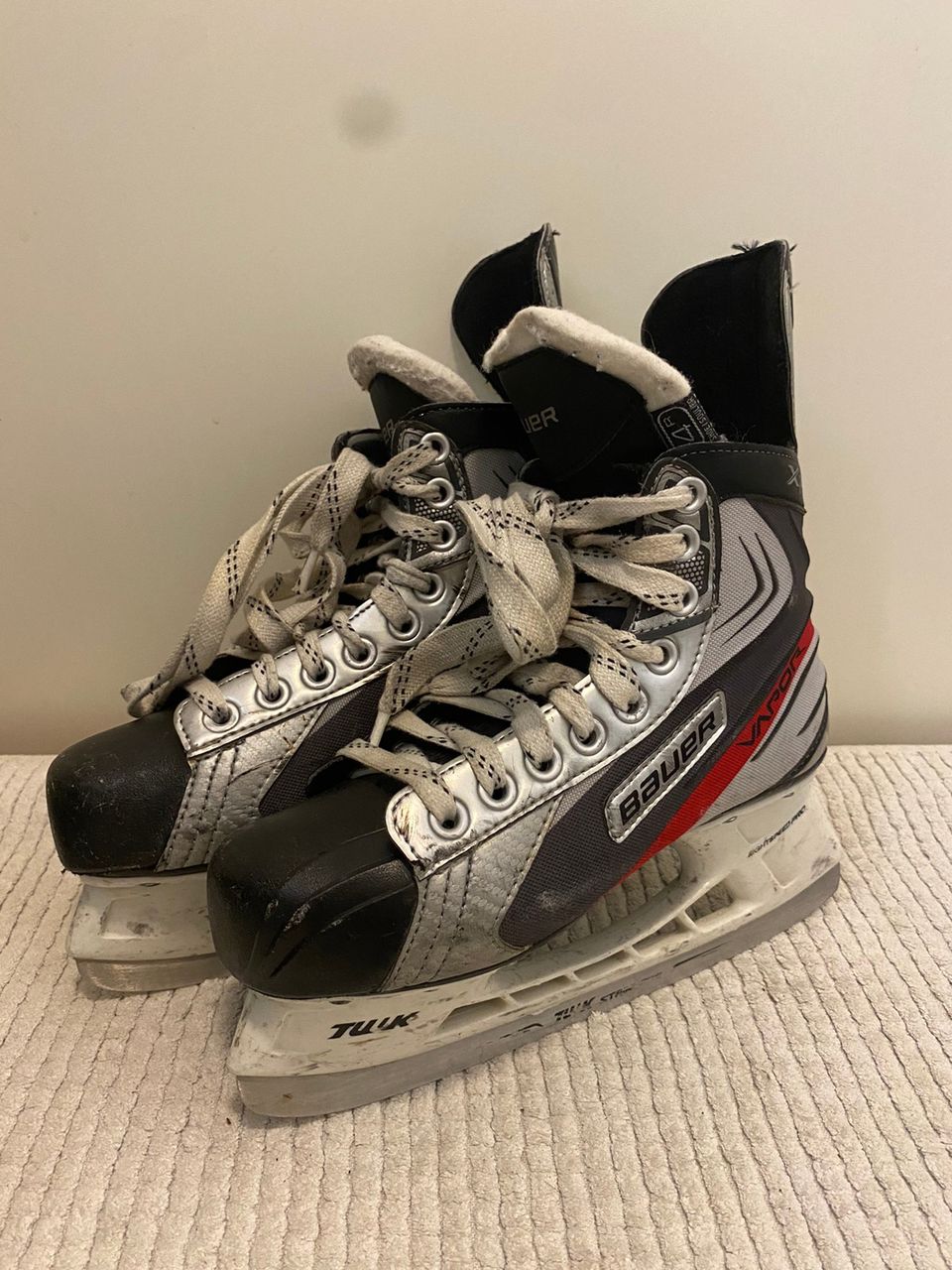 Koko 37,5 Bauer Vapor hokkarit