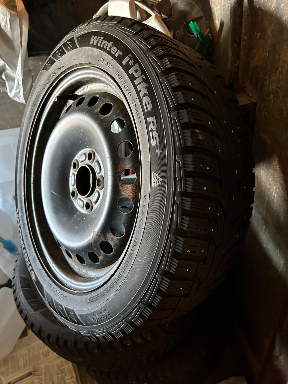 Volvo / Ford vanteet 16"