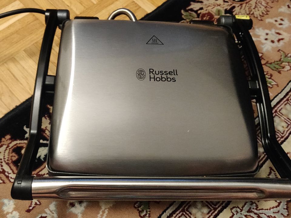 Paninigrilli, sähkögrilli 3-in-1 Russell Hobbs