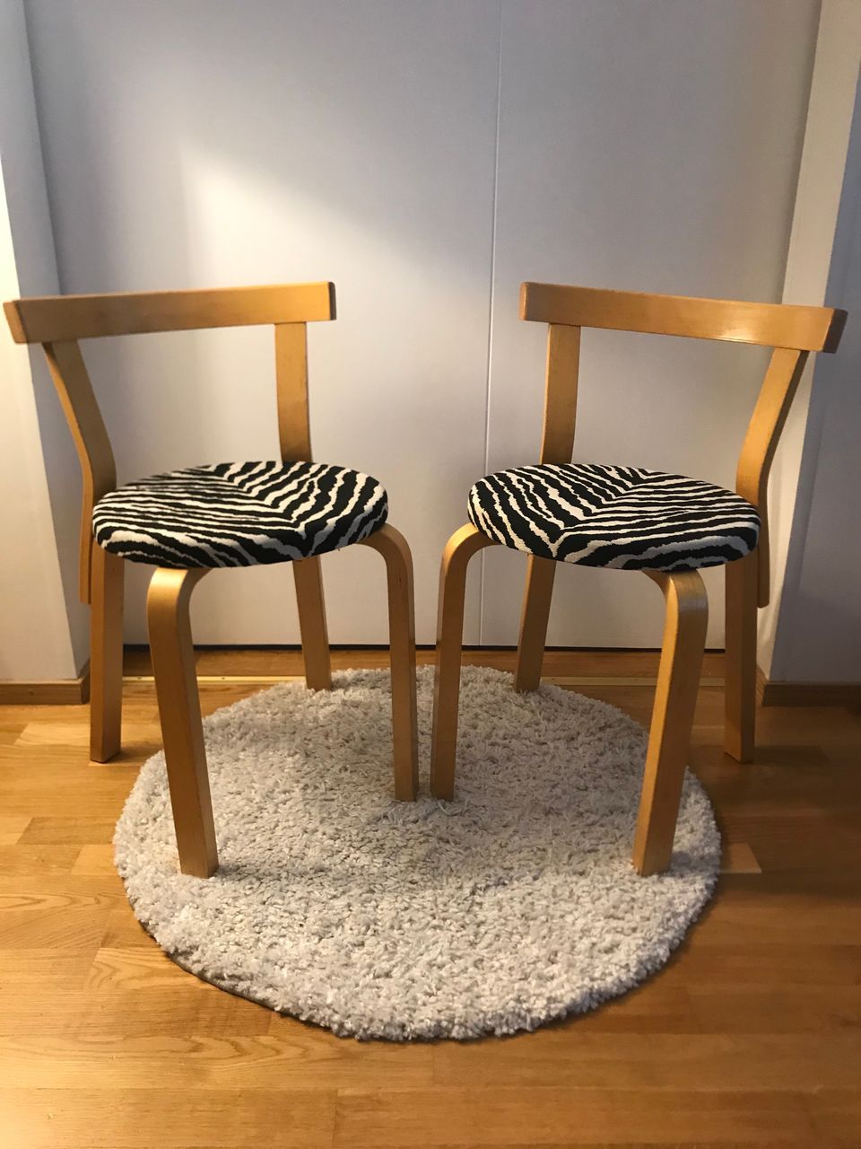 Artek 68 zebra