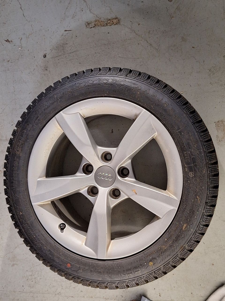 Talvirengassarja 16" Audi A4 5x112