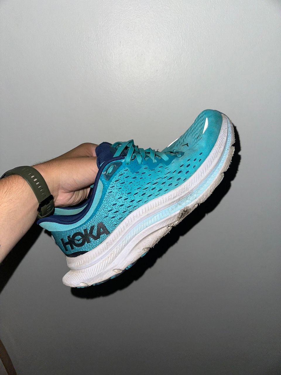 HOKA Kawana 44