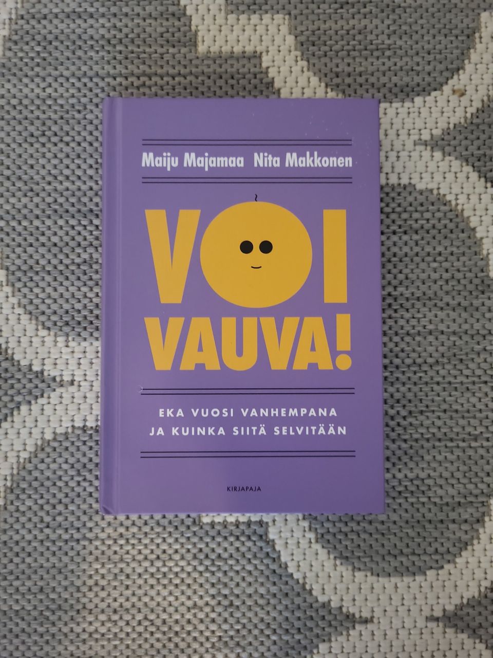 Voi Vauva! kirja uudenveroinen