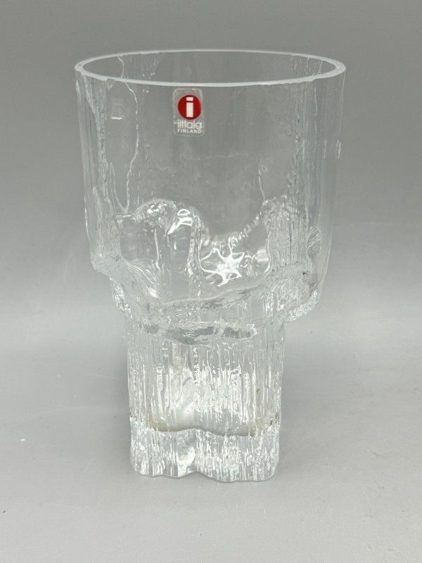 Iittala Minerva maljakko, Tapio Wirkkala