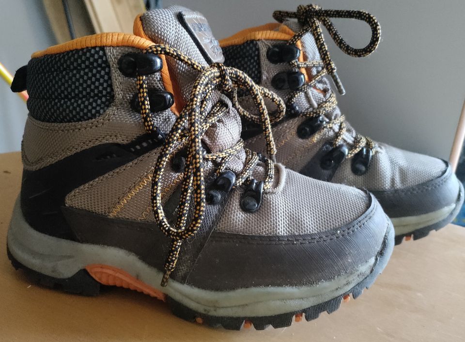 Icepeak waterproof kengät koossa 31