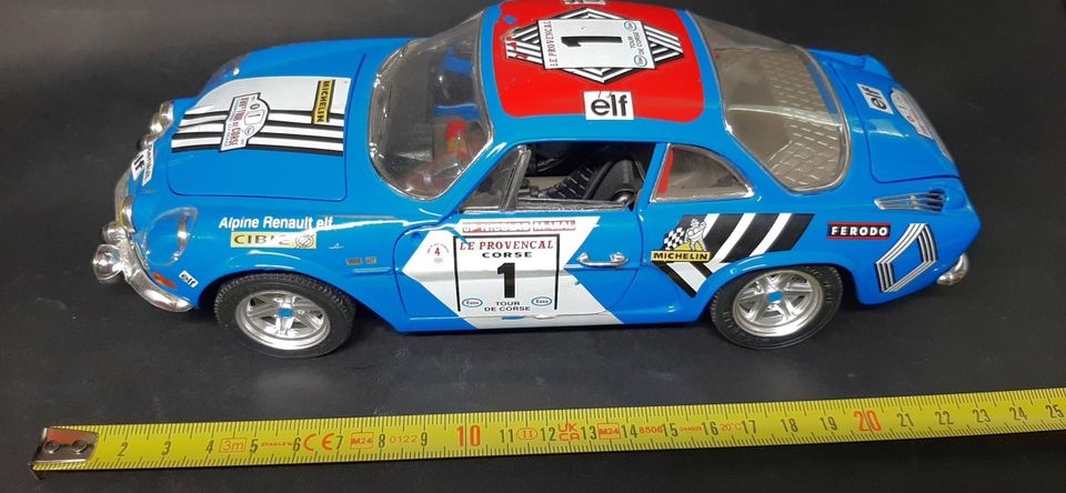 Burago Alpine A110 1:16