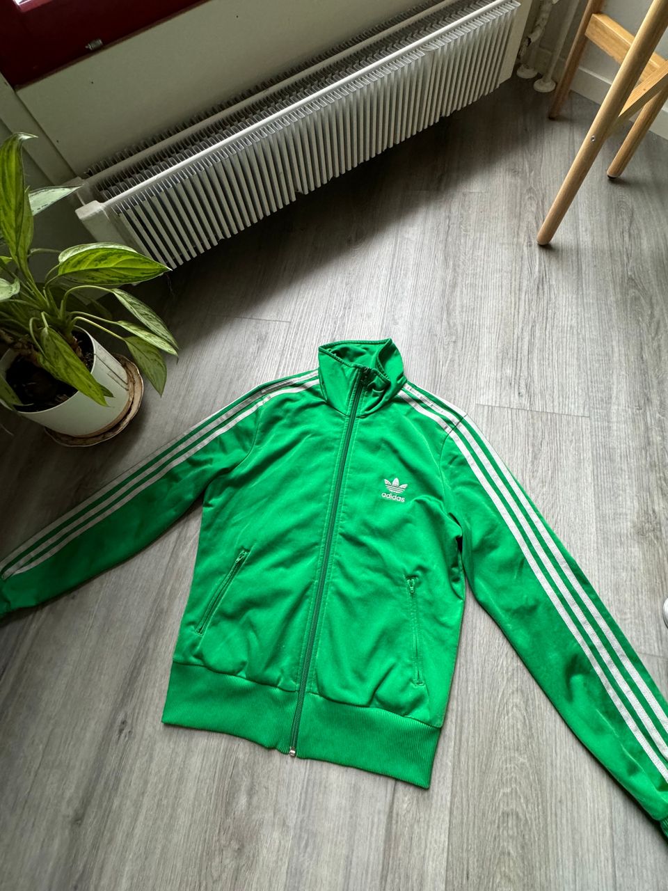 Adidas Originals vihreä verkkatakki