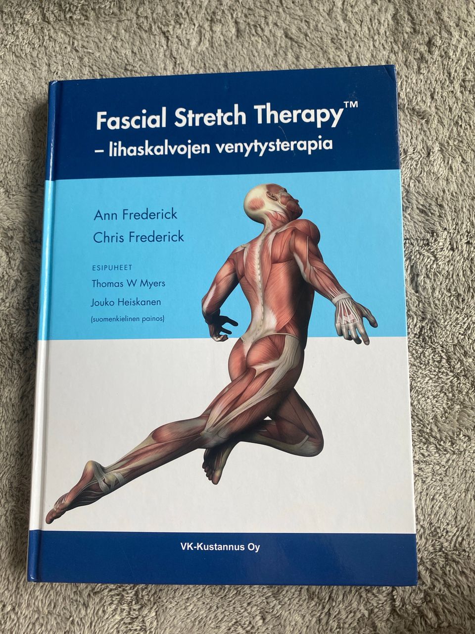 Fascial Stretch Therapy-lihaskalvojen venytysterapia, vm.2015.