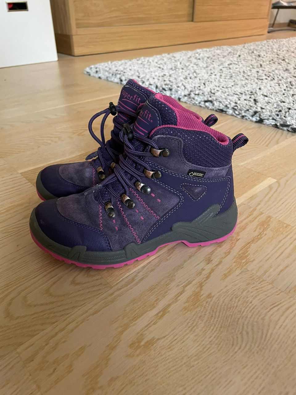 Superfit goretex kengät 32