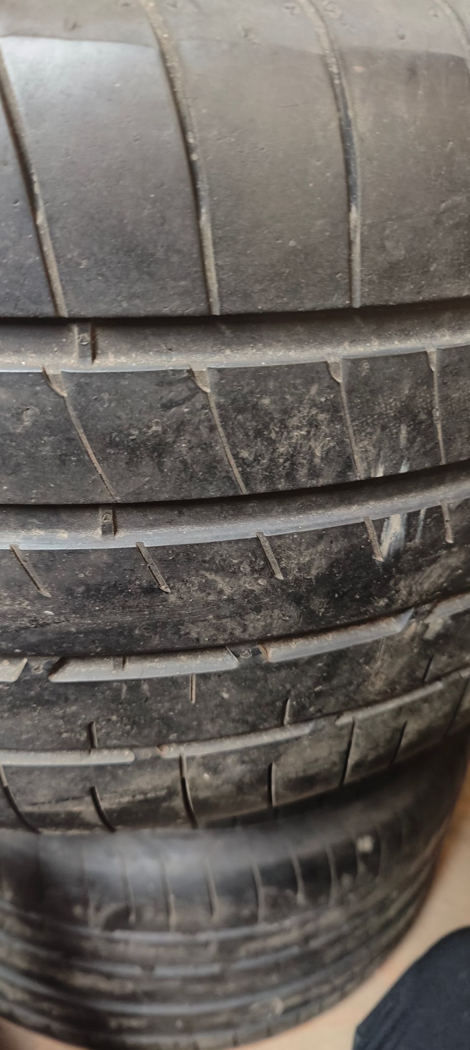 Hyvät takarenkaat käytetyt Goodyear