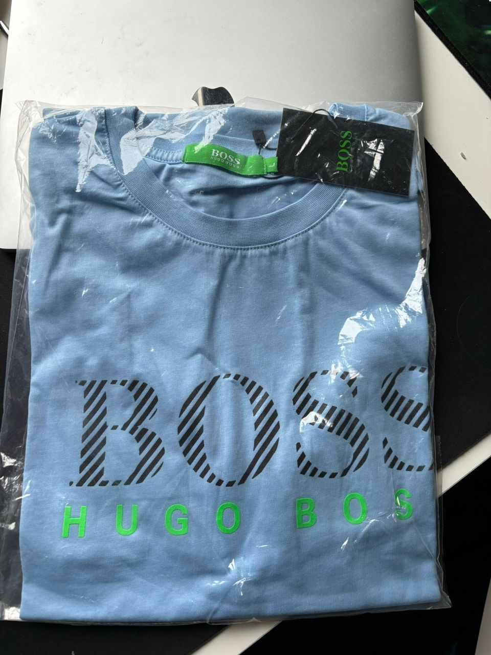 Hugo Boss t-paita